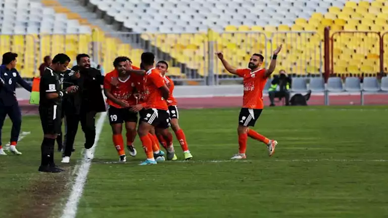 "تمهيدًا للانضمام للزمالك".. فاركو يعلن رحيل لاعب الفريق